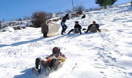 Şehre ilk Kar Düştü Okular Tatil