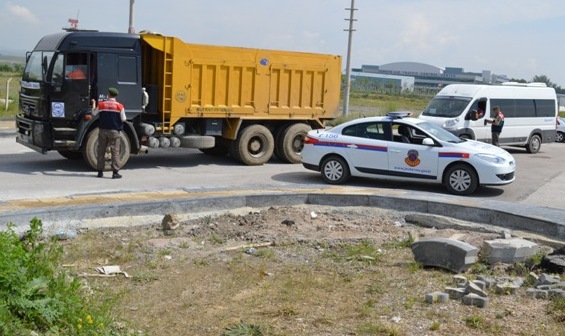 Jandarma Emniyet Kemeri Takmayan Sürücüleri Denetledi